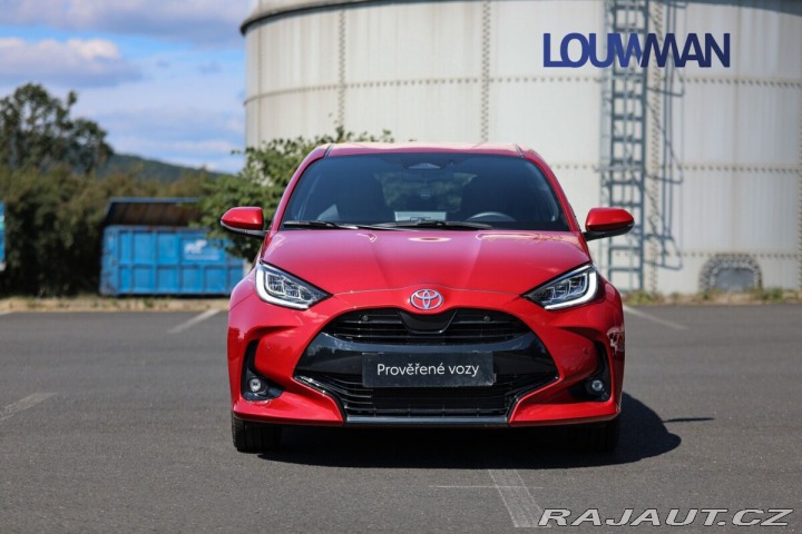 Toyota Yaris 1.5 HEV CVT EXECUTIVE 1800