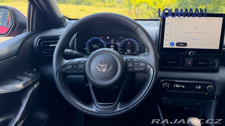 Toyota Yaris 1.5 HEV CVT EXECUTIVE 1800