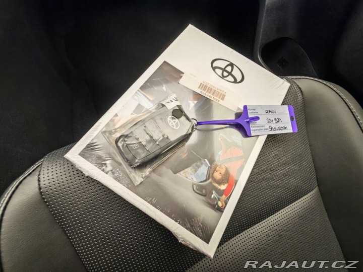 Toyota RAV4 2.5 HEV 4x4 Executive 2026