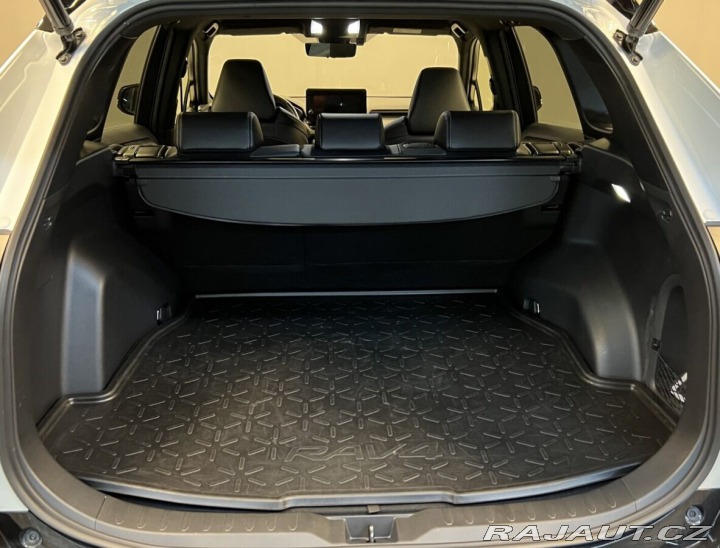 Toyota RAV4 GR SPORT 4WD e-CVT 2023