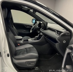 Toyota RAV4 GR SPORT 4WD e-CVT 2023