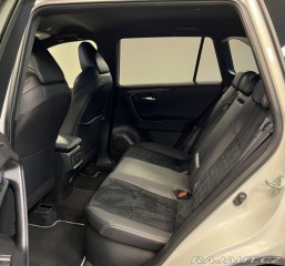 Toyota RAV4 GR SPORT 4WD e-CVT 2023