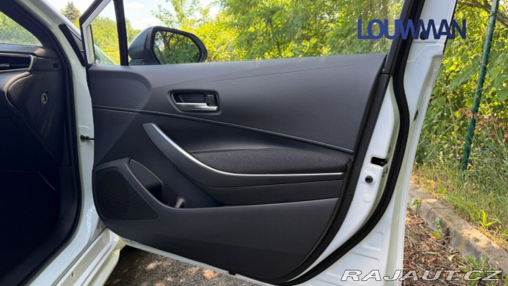 Toyota Corolla 2.0 HEV e-CVT COMFORT TEC 2025