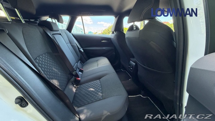 Toyota Corolla 2.0 HEV e-CVT COMFORT TEC 2025