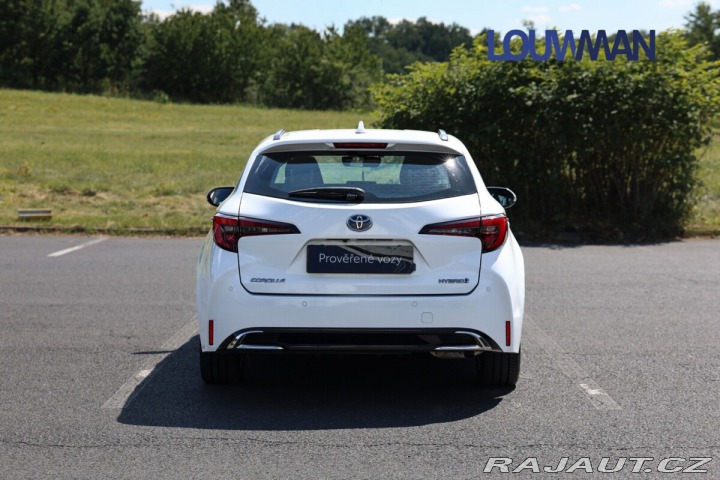 Toyota Corolla 2.0 HEV e-CVT COMFORT TEC 2025