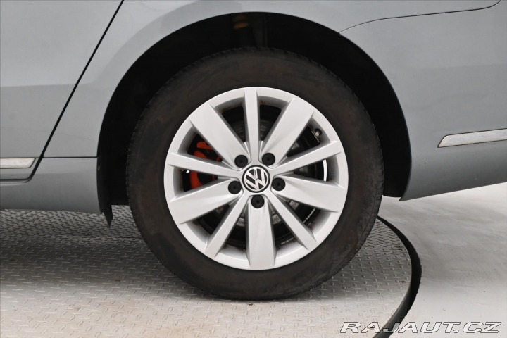 Volkswagen Passat 2,0 TDI 103kW DSG Nová ST 2013