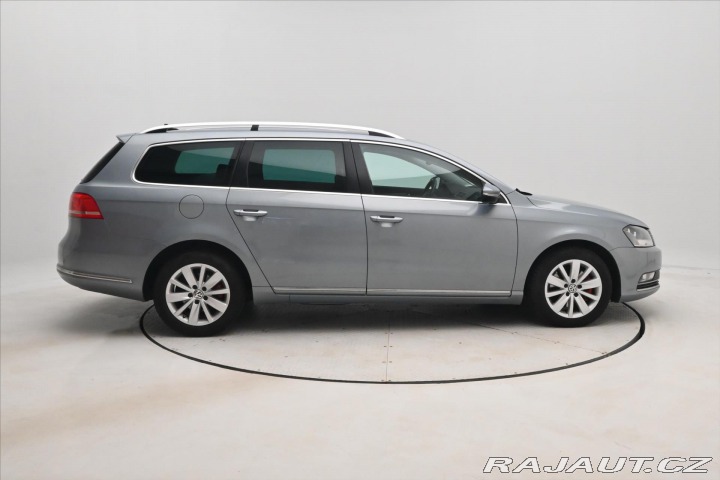 Volkswagen Passat 2,0 TDI 103kW DSG Nová ST 2013
