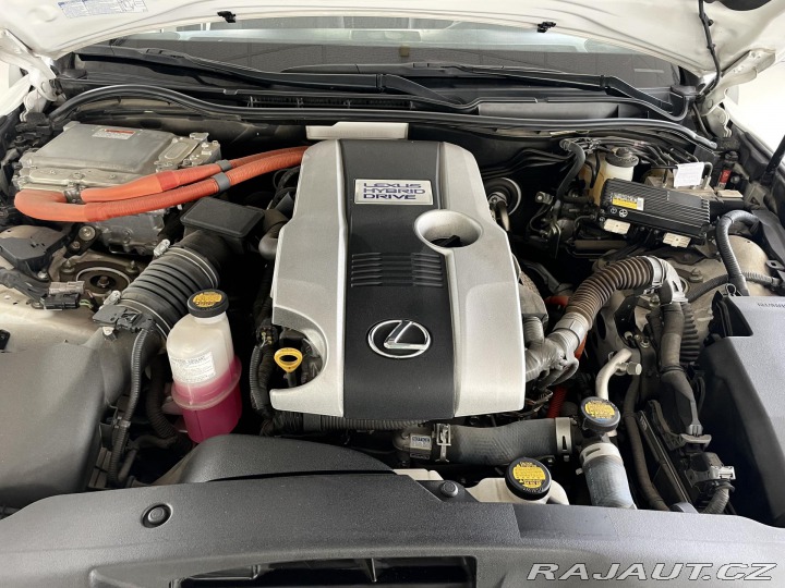 Lexus Ostatní modely IS 300h IS 300h*AUT*Hybrid*Kamera 2014