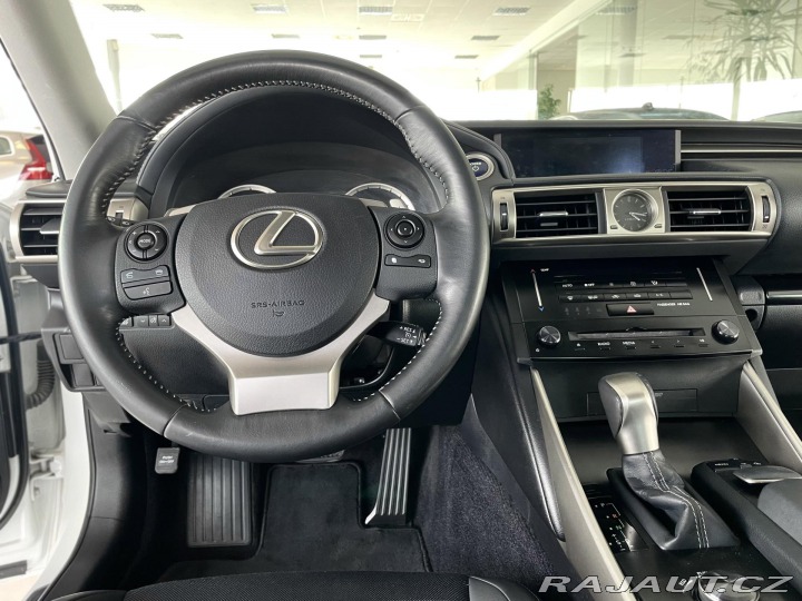 Lexus Ostatní modely IS 300h IS 300h*AUT*Hybrid*Kamera 2014