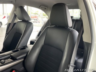 Lexus Ostatní modely IS 300h IS 300h*AUT*Hybrid*Kamera 2014