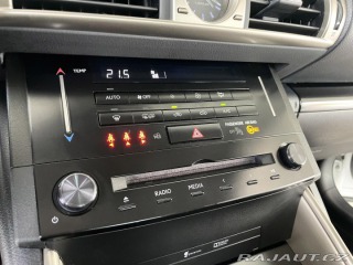 Lexus Ostatní modely IS 300h IS 300h*AUT*Hybrid*Kamera 2014