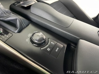 Lexus Ostatní modely IS 300h IS 300h*AUT*Hybrid*Kamera 2014