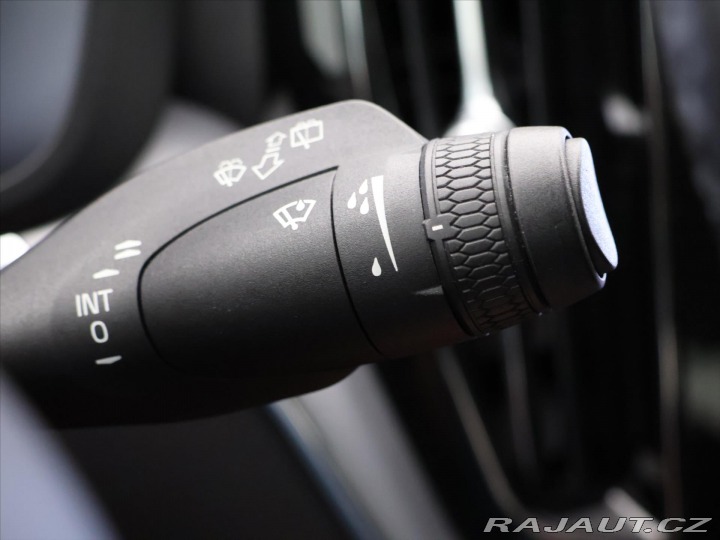 Volvo XC60 2,0 B4 145KW AWD MOMENTUM 2021