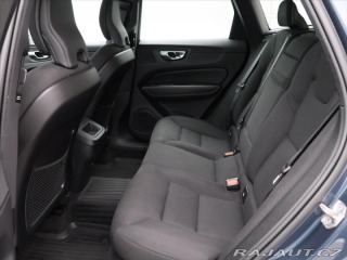 Volvo XC60 2,0 B4 145KW AWD MOMENTUM 2021