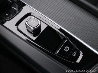 Volvo XC60 2,0 B4 145KW AWD MOMENTUM 2021