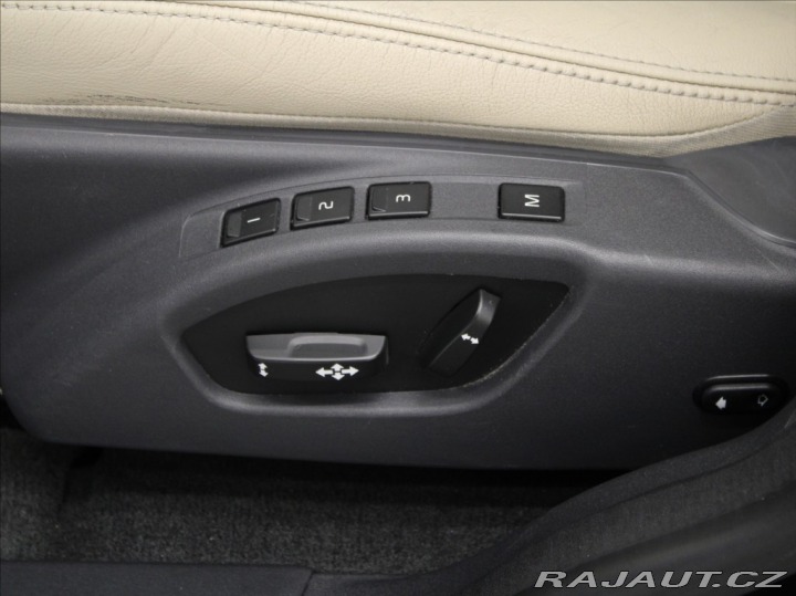 Volvo XC60 2,0 D4 AT Summum VÝPRODEJ 2015