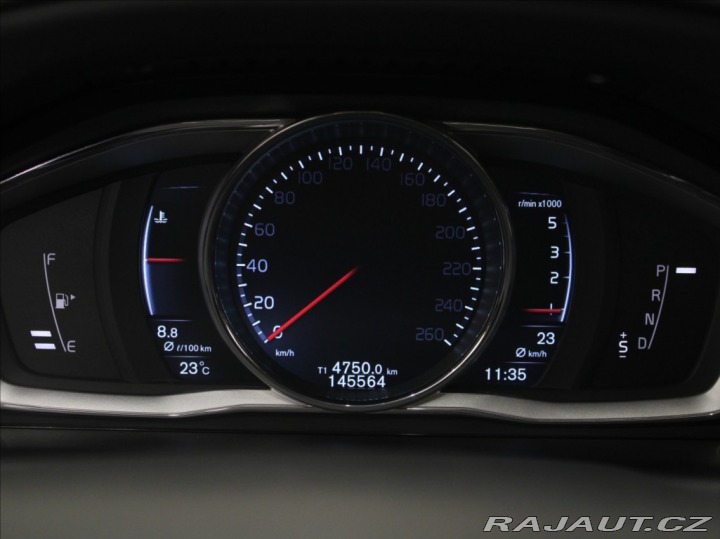 Volvo XC60 2,0 D4 AT Summum VÝPRODEJ 2015