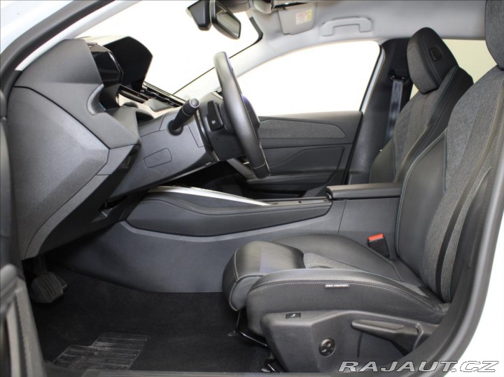 Peugeot 408 1,2 PT 96kW AT Tažné 1.ma 2024