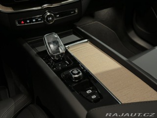 Volvo XC60 2,0 B5 Plus Dark 2026