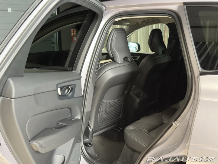 Volvo XC60 2,0 B5 Plus Dark 2026