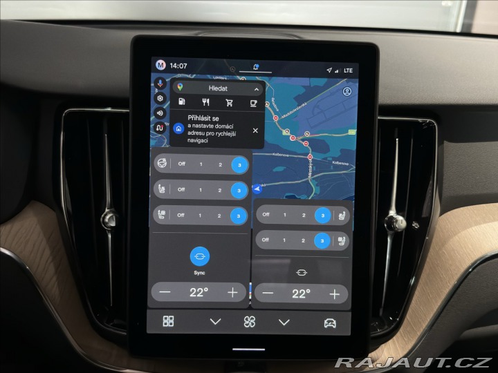 Volvo XC60 2,0 B5 Plus Dark 2026
