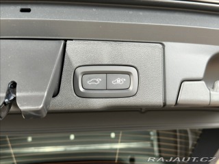 Volvo XC60 2,0 B5 Plus Dark 2026
