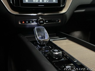 Volvo XC60 2,0 B5 Plus Dark 2026