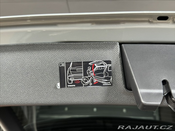 Volvo XC90 2,0 T8 Plus Bright 2026