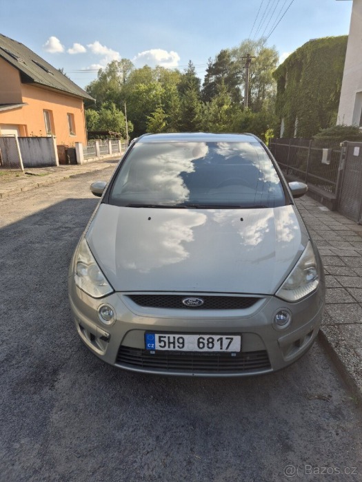Ford S-MAX 2,0 TDCi 85 kW, 7 míst,
