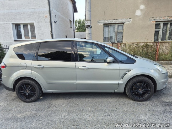 Ford S-MAX 2,0 TDCi 85 kW, 7 míst, 2009