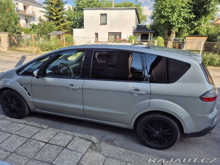 Ford S-MAX 2,0 TDCi 85 kW, 7 míst, 2009
