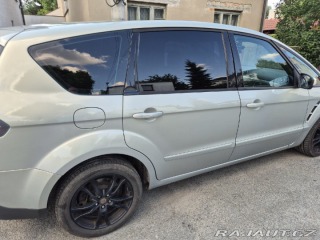 Ford S-MAX 2,0 TDCi 85 kW, 7 míst, 2009