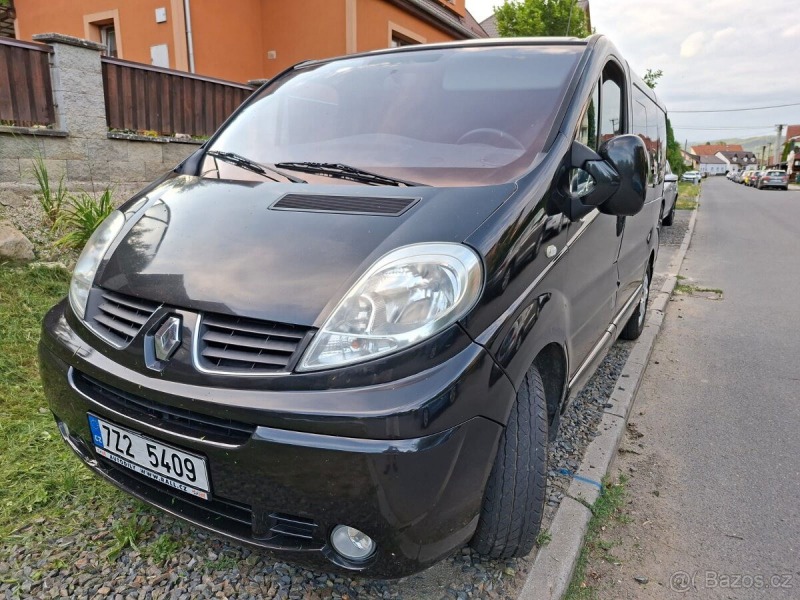 Renault Trafic 2,5   dCi 107 kW, 9 míst,