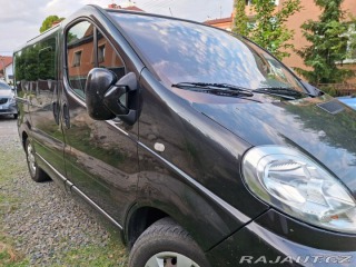 Renault Trafic 2,5   dCi 107 kW, 9 míst, 1800