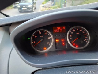 Renault Trafic 2,5   dCi 107 kW, 9 míst, 1800