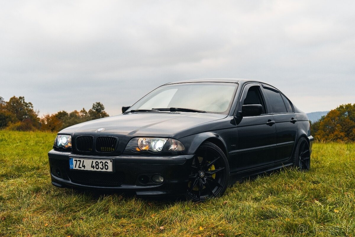 BMW 3 3,0   e46 i330