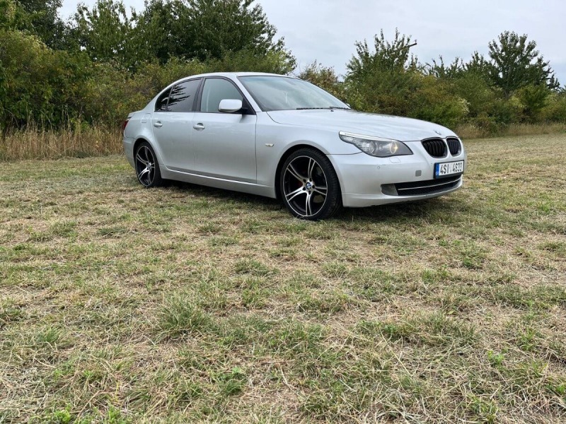 BMW 5 3,0 E60 530d