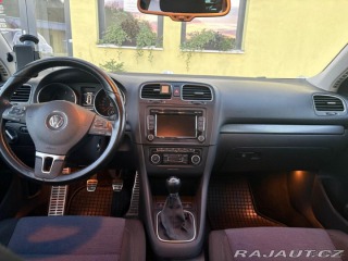 Volkswagen Golf 1,6 TDI | Style | 77 kW 2011