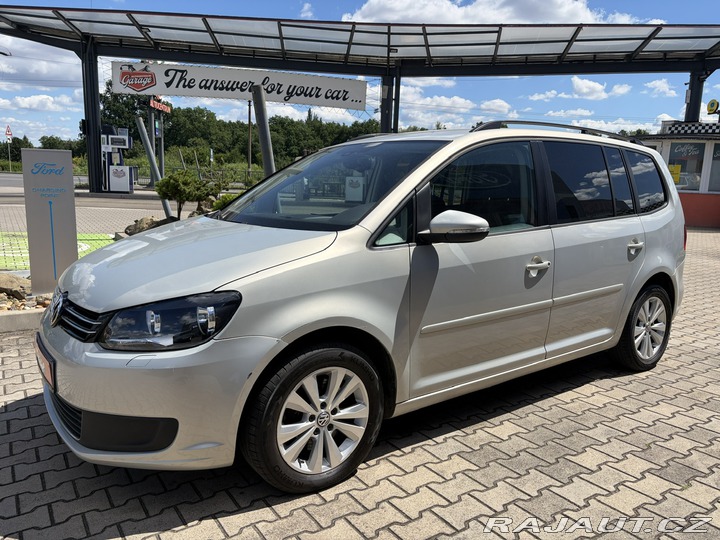 Volkswagen Touran 2.0 TDI 2011