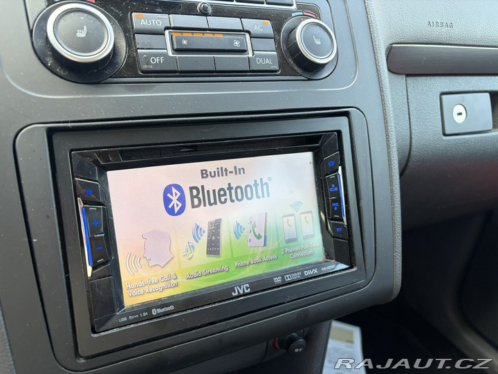 Volkswagen Touran 2.0 TDI 2011