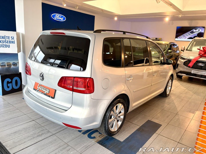 Volkswagen Touran 2.0 TDI 2011