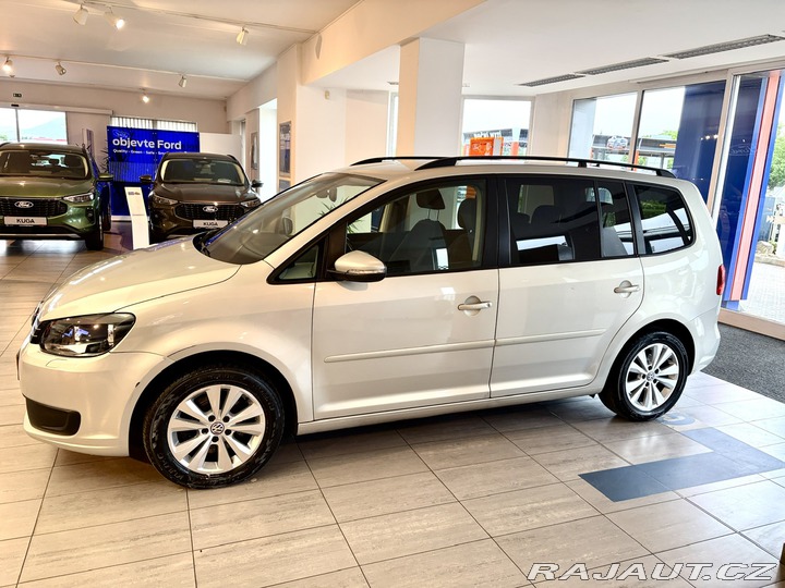 Volkswagen Touran 2.0 TDI 2011