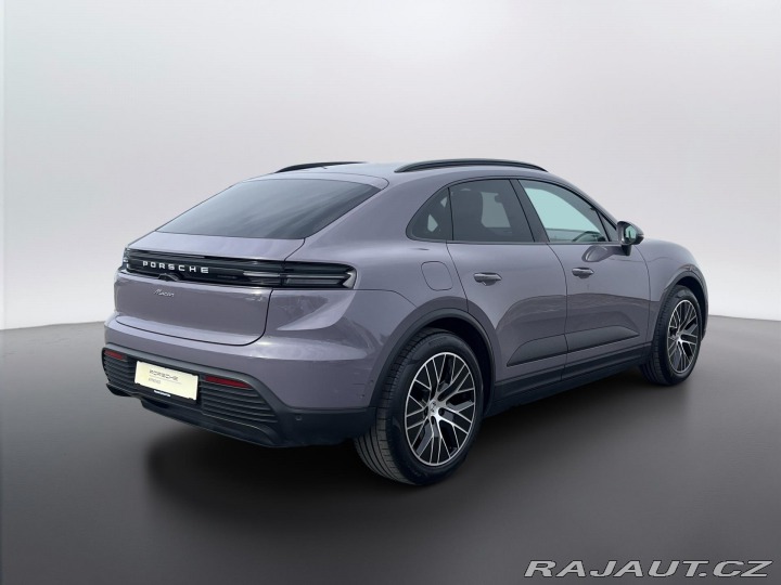 Porsche Macan Electric 2025