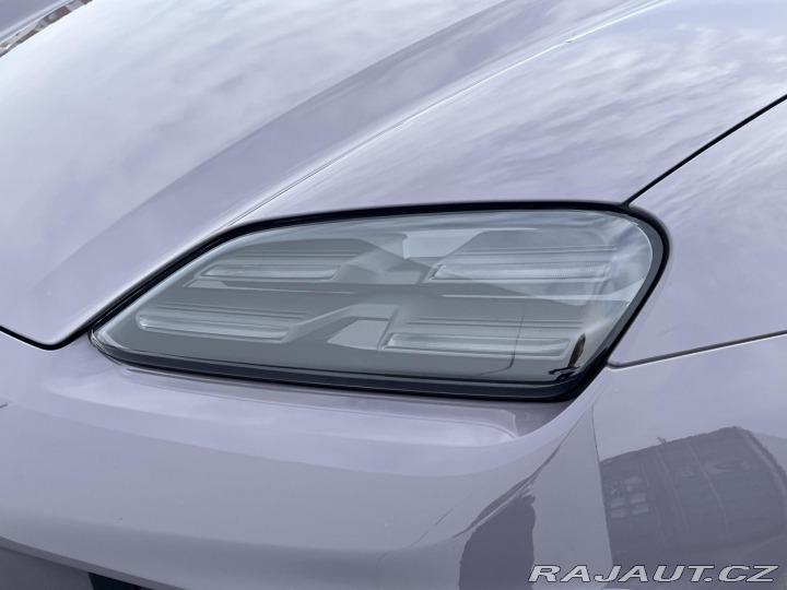 Porsche Macan Electric 2025