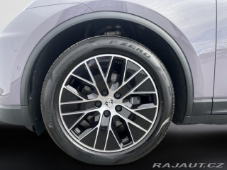 Porsche Macan Electric 2025