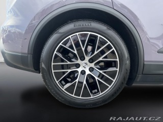Porsche Macan Electric 2025