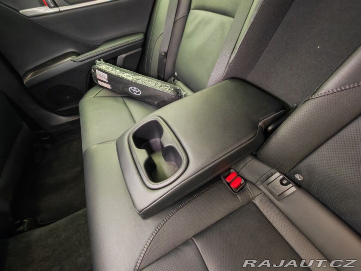 Toyota Camry 2.5 Hybrid Prestige 2026