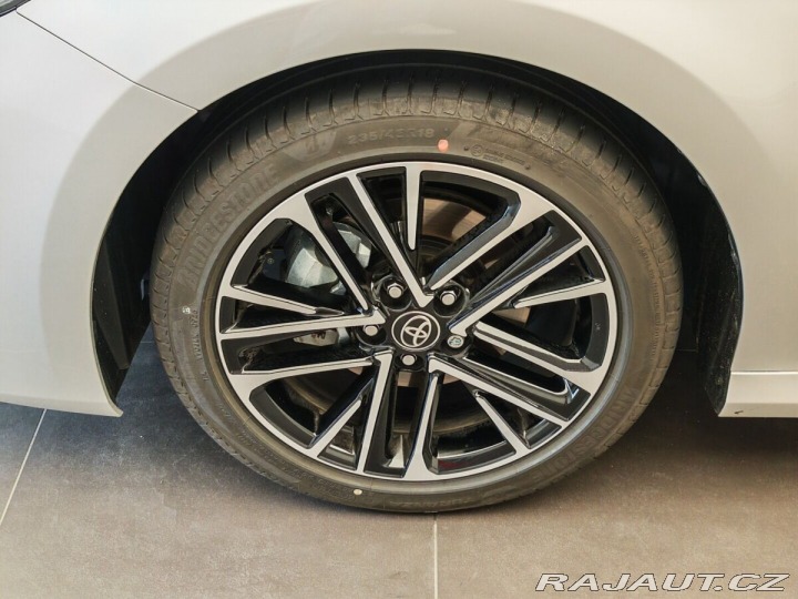 Toyota Camry 2.5 Hybrid Prestige 2026