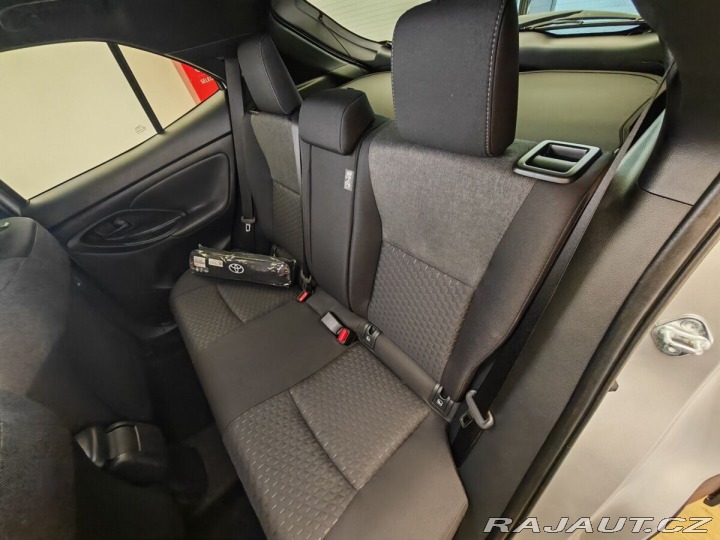 Toyota Yaris Cross 1.5 TNGA HEV 1 CVT Style 1800
