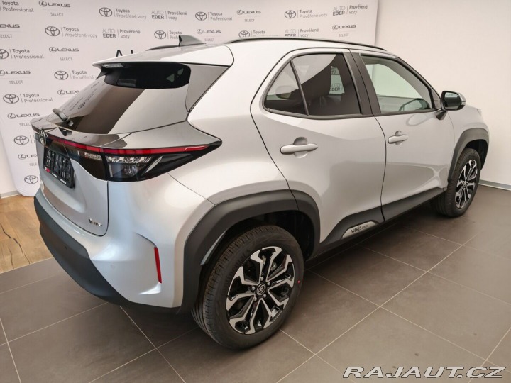 Toyota Yaris Cross 1.5 TNGA HEV 1 CVT Style 1800